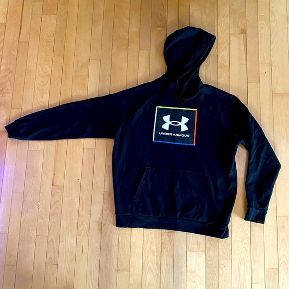 UA Men’s Hoodie (like New) - Picture 2 of 4